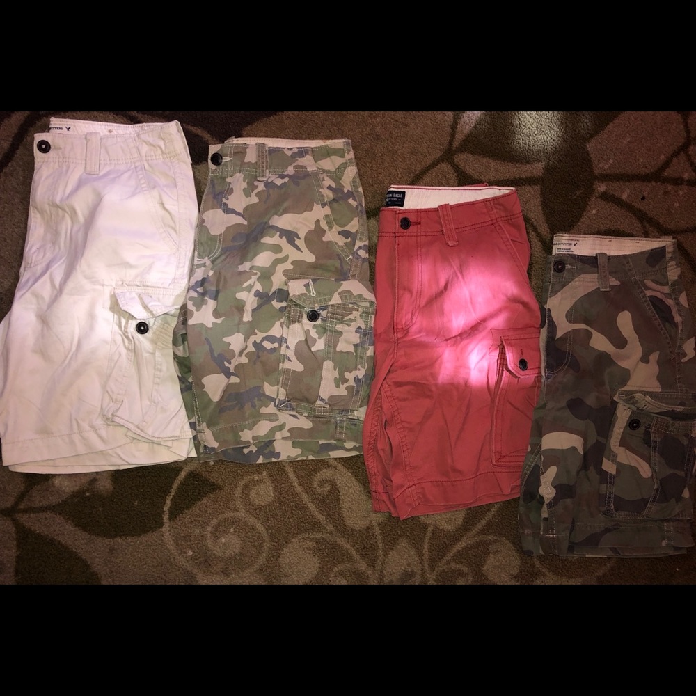 4 cargo shorts !